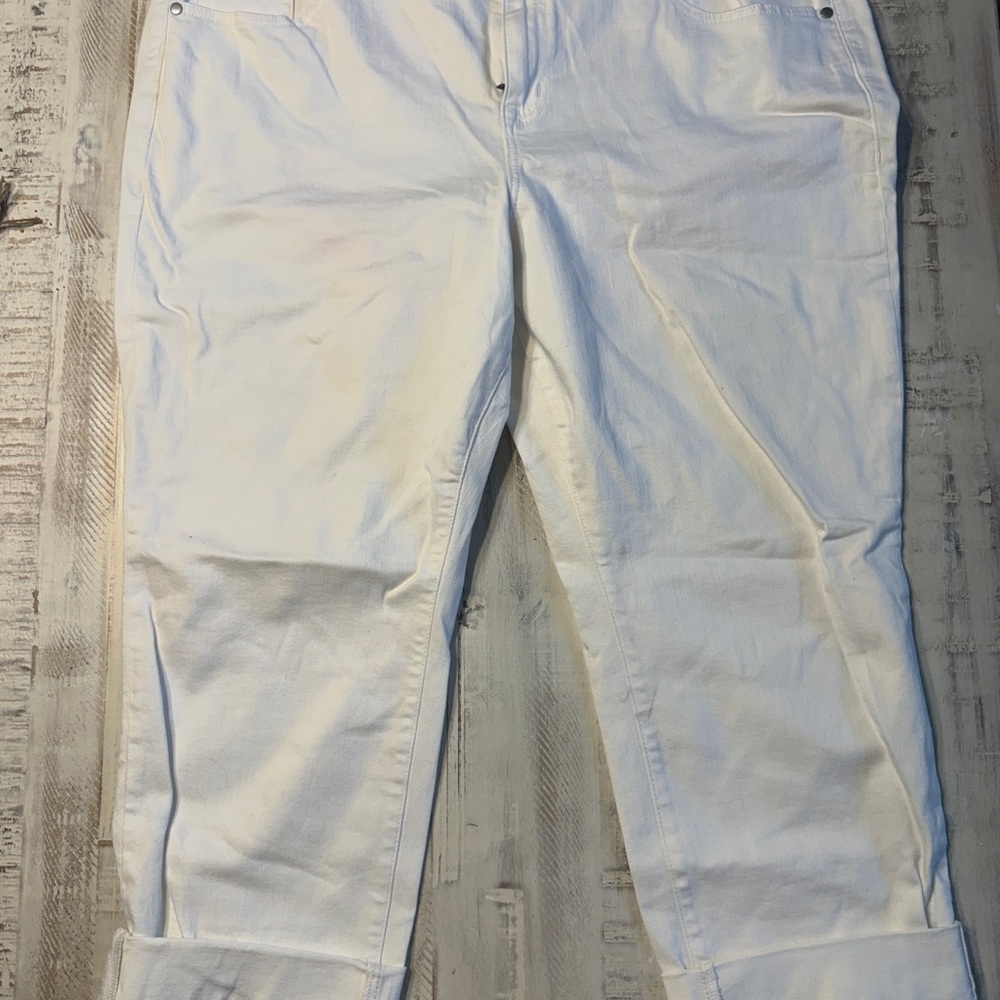 Torrid Women's White Boyfriend Jeans